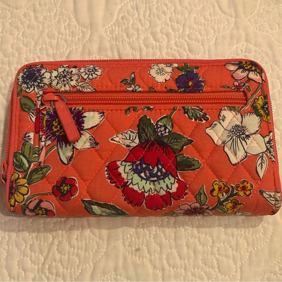 NEW Vera Bradley Wallet/Cluch -peach floral - Picture 4 of 5